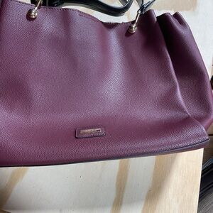 Elegant Burgundy Leather Tote Bag